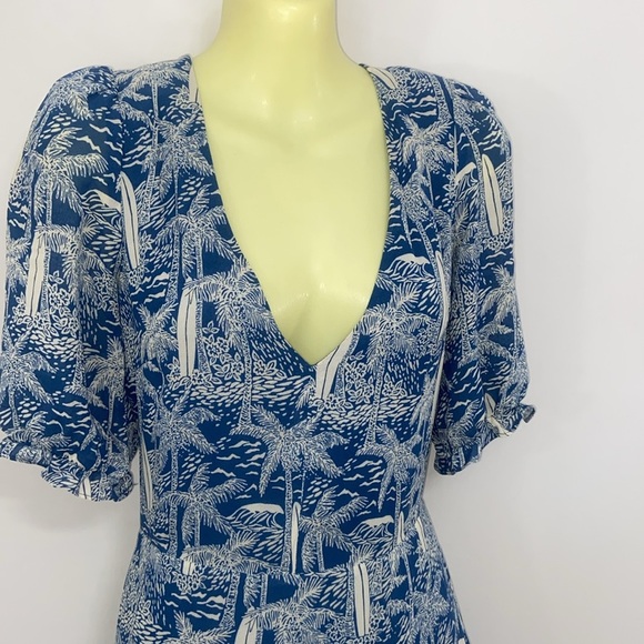 Reformation Dress “Nantre” Bali Blue Sz4 Please note the measurements Nwot - Picture 2 of 8